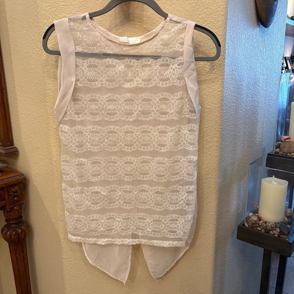 ZARA Women Ivory Lace Sheer Sleeveless Split Back Top Size Small